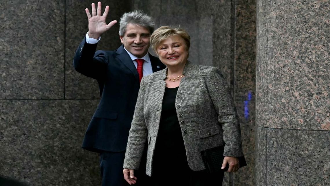 El FMI vuelve a la Argentina: los puntos bajo la lupa en la nueva revisión