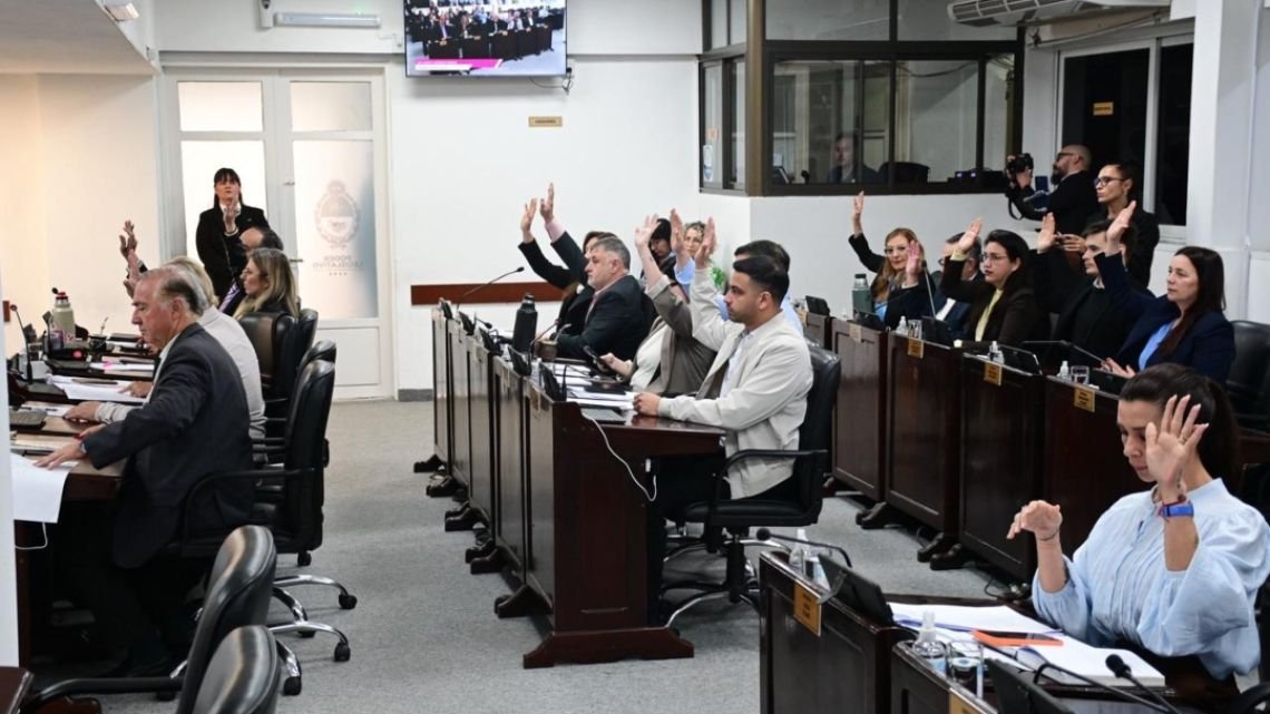 El Gobierno presiona por el RINI y pide apoyo opositor para aprobar incentivos a las inversiones