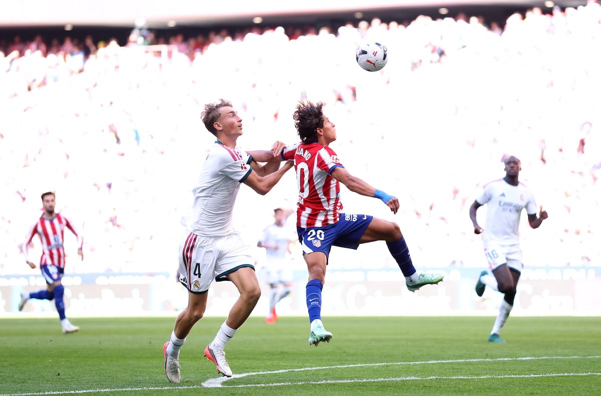 El penalti desganado de Dean Huijsen | Fútbol | Deportes