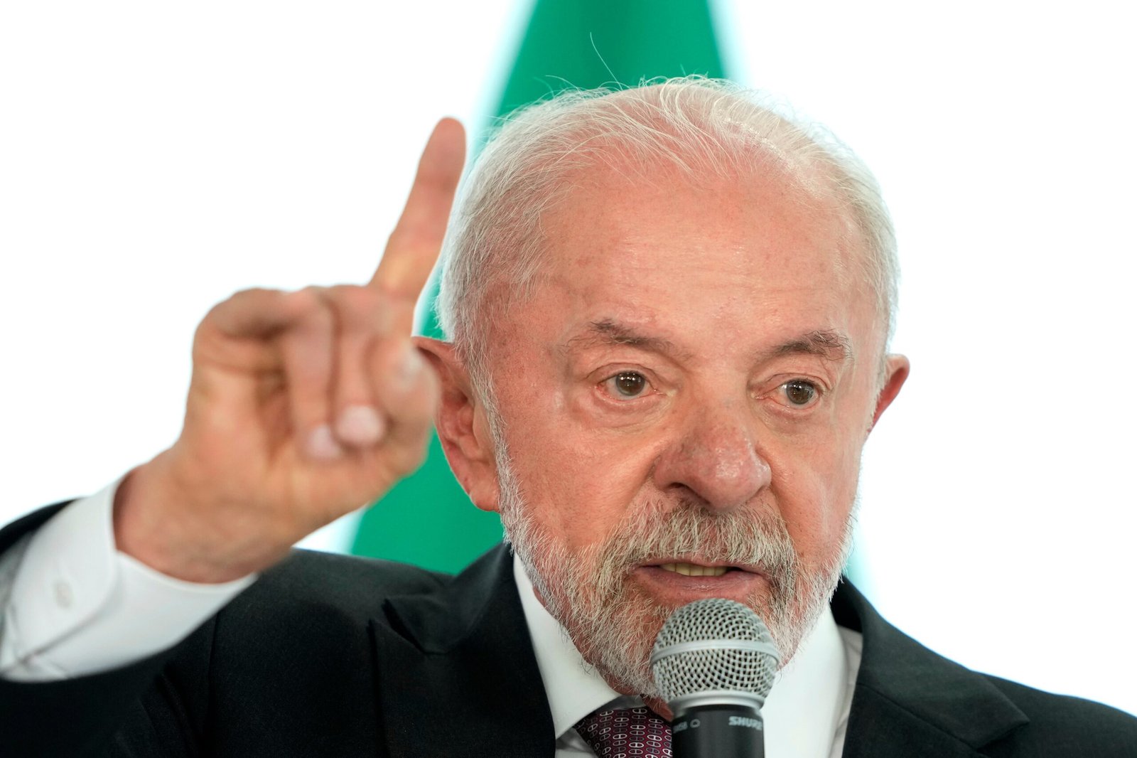 El presidente Lula aumenta un 15% Bolsa Familia, la ayuda a los pobres, a las puertas de las elecciones