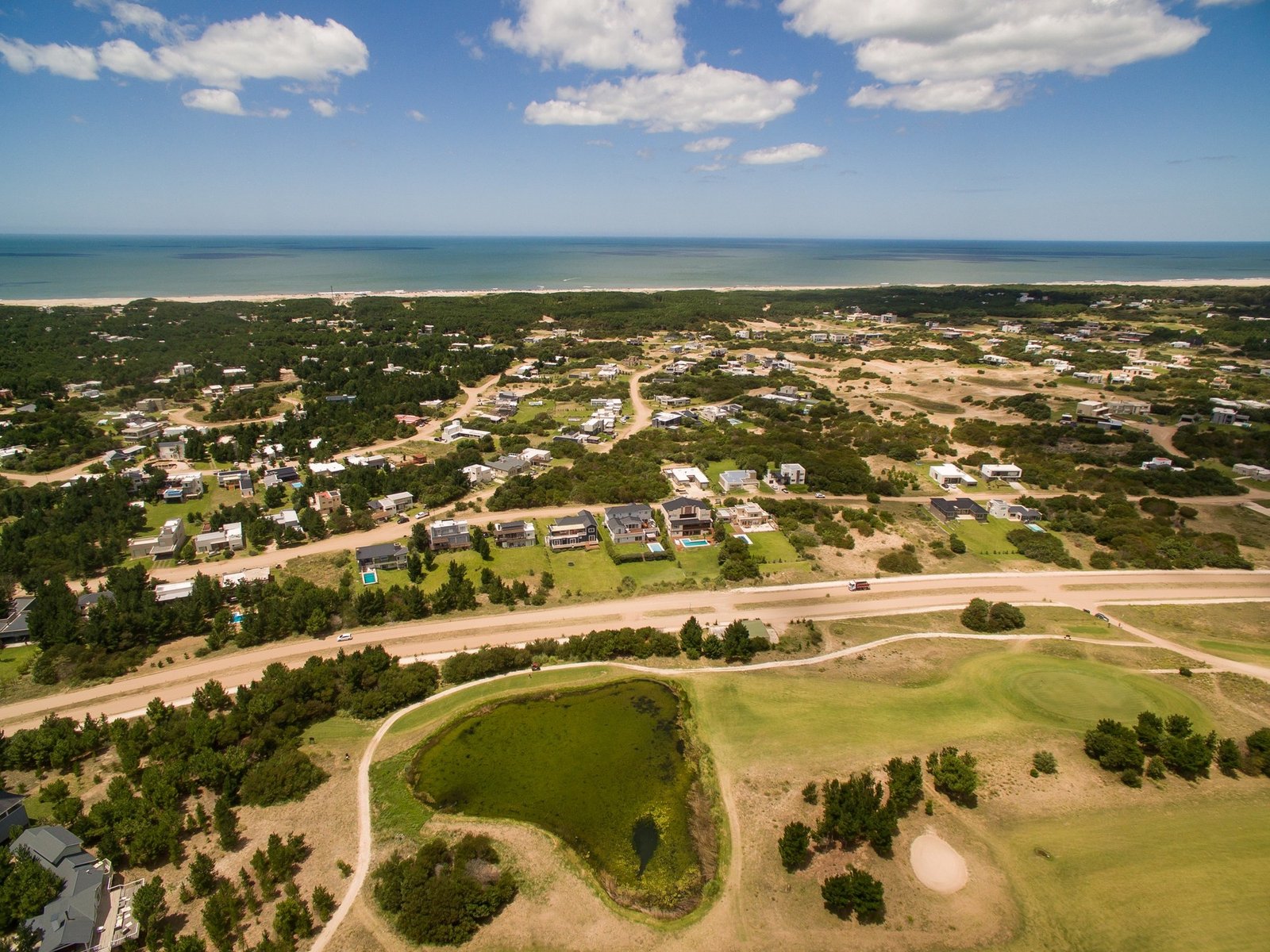 La Corte bonaerense ordenó detener un nuevo proyecto residencial en el exclusivo balneario de Costa Esmeralda