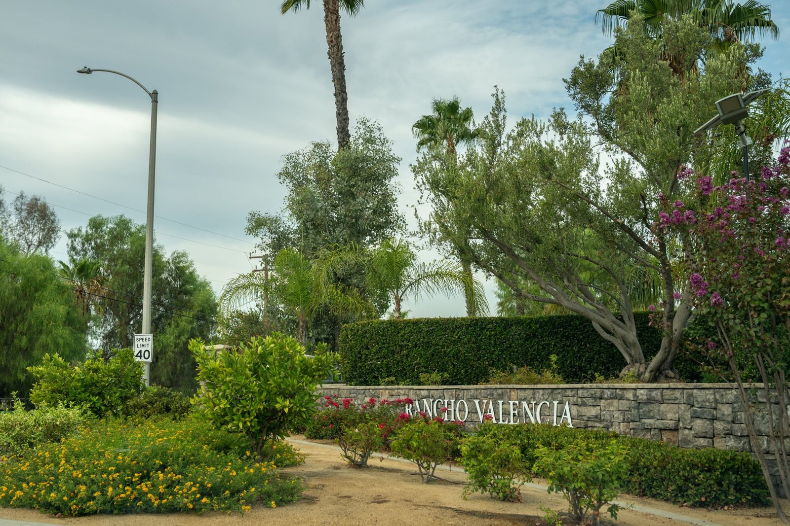 Una de las entradas de Rancho Valencia, en Riverside, California, el 27 de agosto.