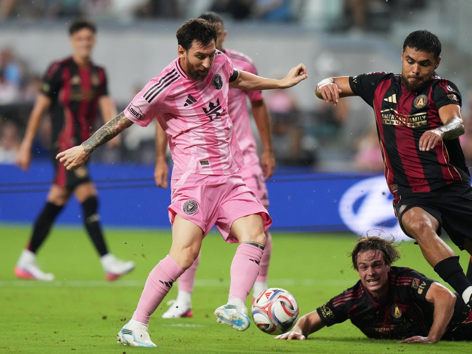 Los mejores videos del Inter Miami-Atlanta United: la asistencia de Messi para el gol de Casemiro y el golazo de Suárez :: Olé