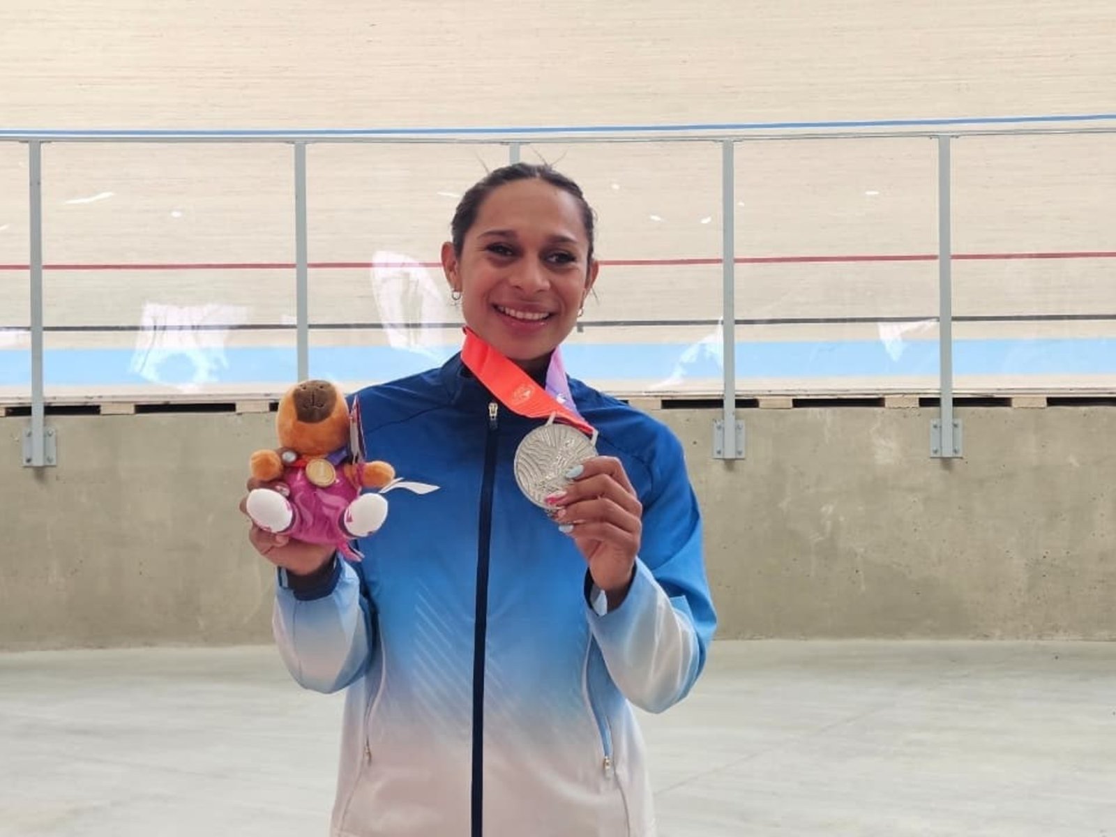 Natalia Vera, tres medallas en los Juegos Suramericanos de Santa Fe y una historia de superación: "La bicicleta es todo"