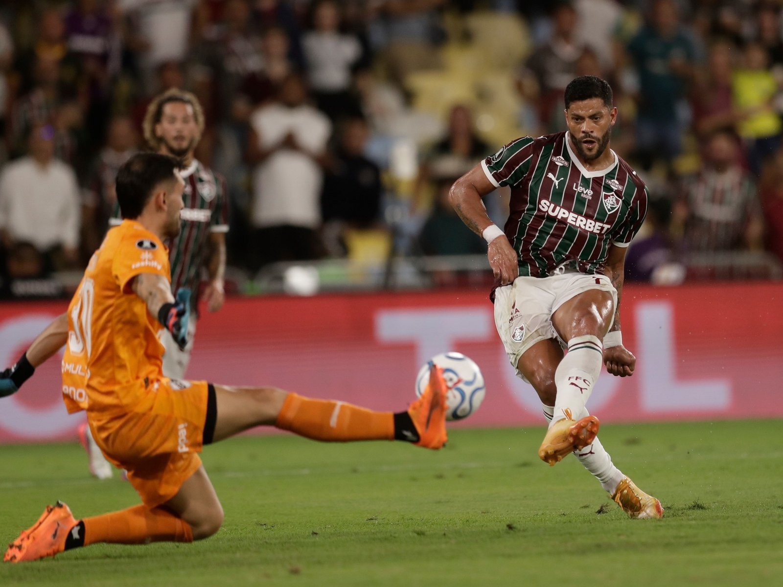Platense pagó caro sus dos distracciones y buscará un milagro en la revancha contra Fluminense para llegar a semis de la Copa Libertadores
