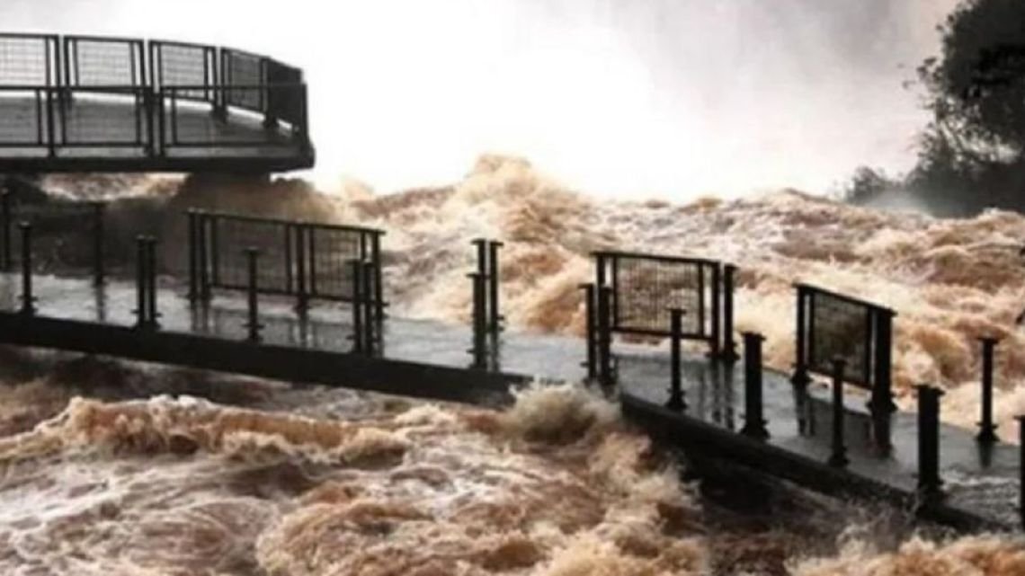 Por causa del fenómeno El Niño, cerraron nuevamente la Garganta del Diablo en el Parque Nacional Iguazú: cuánto tiempo permanecerá así