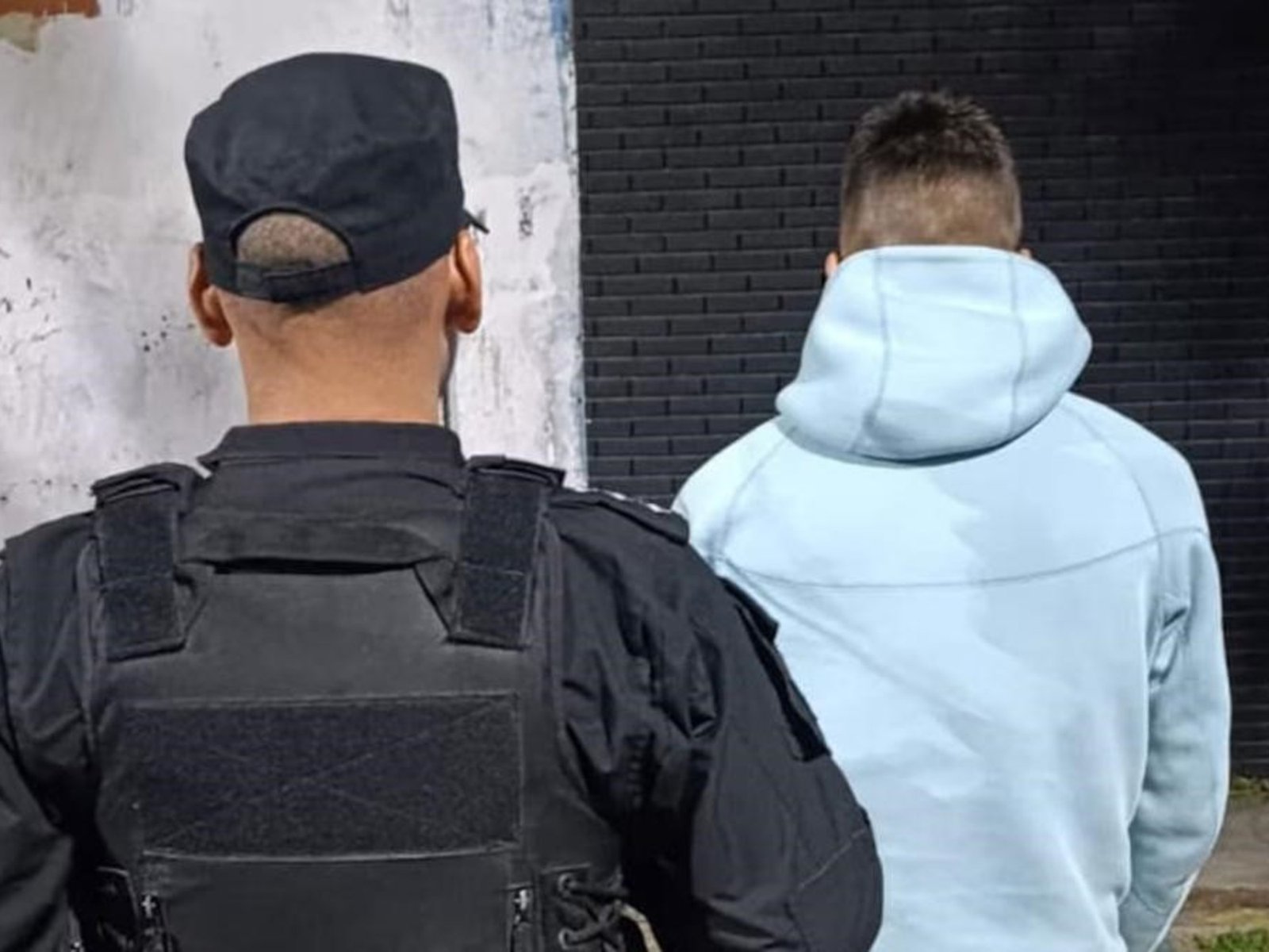 Quién es el futbolista de Newell’s que fue detenido tras ser descubierto con un arma cargada en un auto