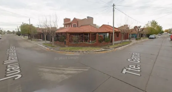 Trelew: Una mujer policía despistó y cayó de su moto tras ser desestabilizada por el viento