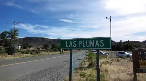 Un peón murió aplastado por su camioneta en Chubut