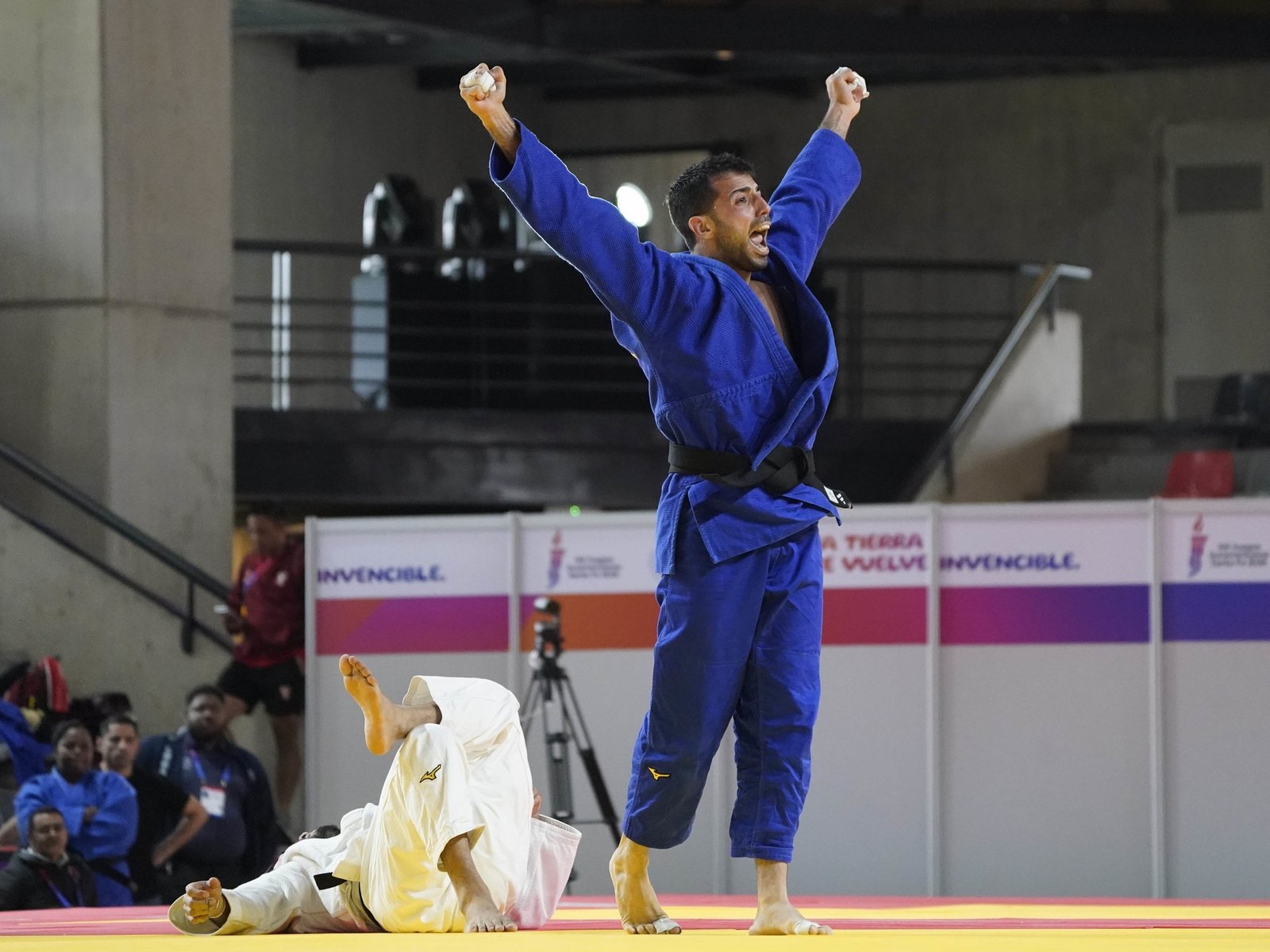 el judo hizo rugir a un estadio de Rosario y se llevó como premio tres medallas más para Argentina