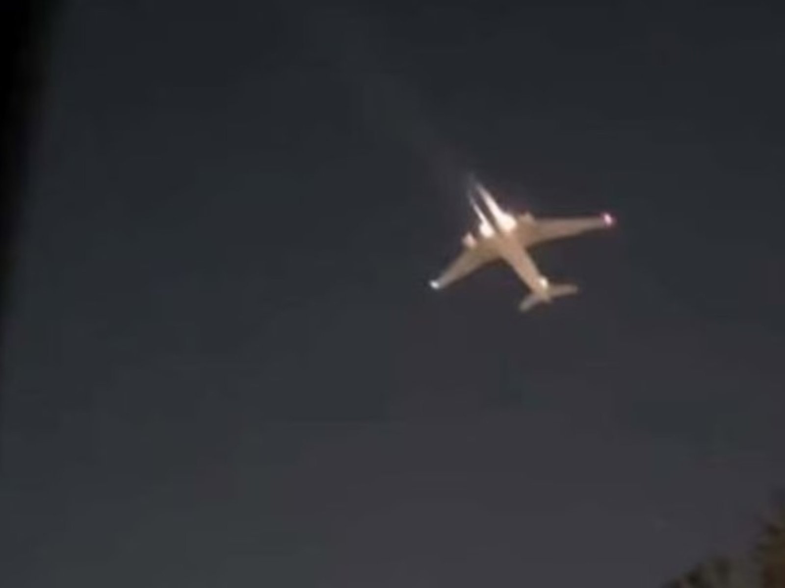 el susto de los vecinos que escucharon los estruendos en el aire