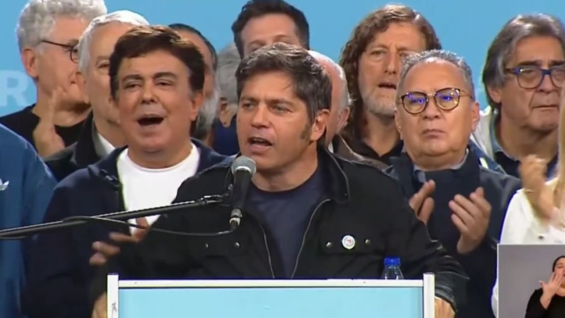 17 de octubre: Kicillof defendió a CFK y dijo "acá estamos, recordando a Perón y Evita en La Matanza"