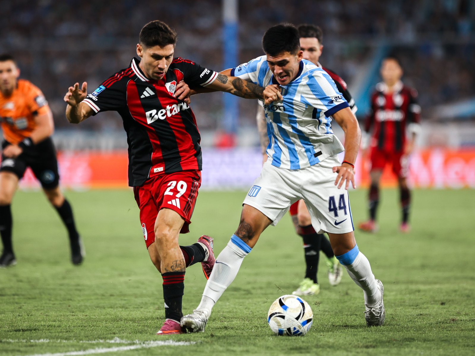 a qué hora juegan, formaciones y cómo ver el partido
