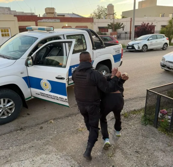 Arrestado tras ingresar a robar una hidrolavadora al patio de una vivienda