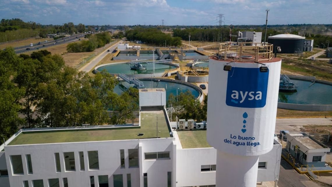 Cortes de agua en 15 barrios porteños por trabajos de AySA: qué zonas se verán afectadas