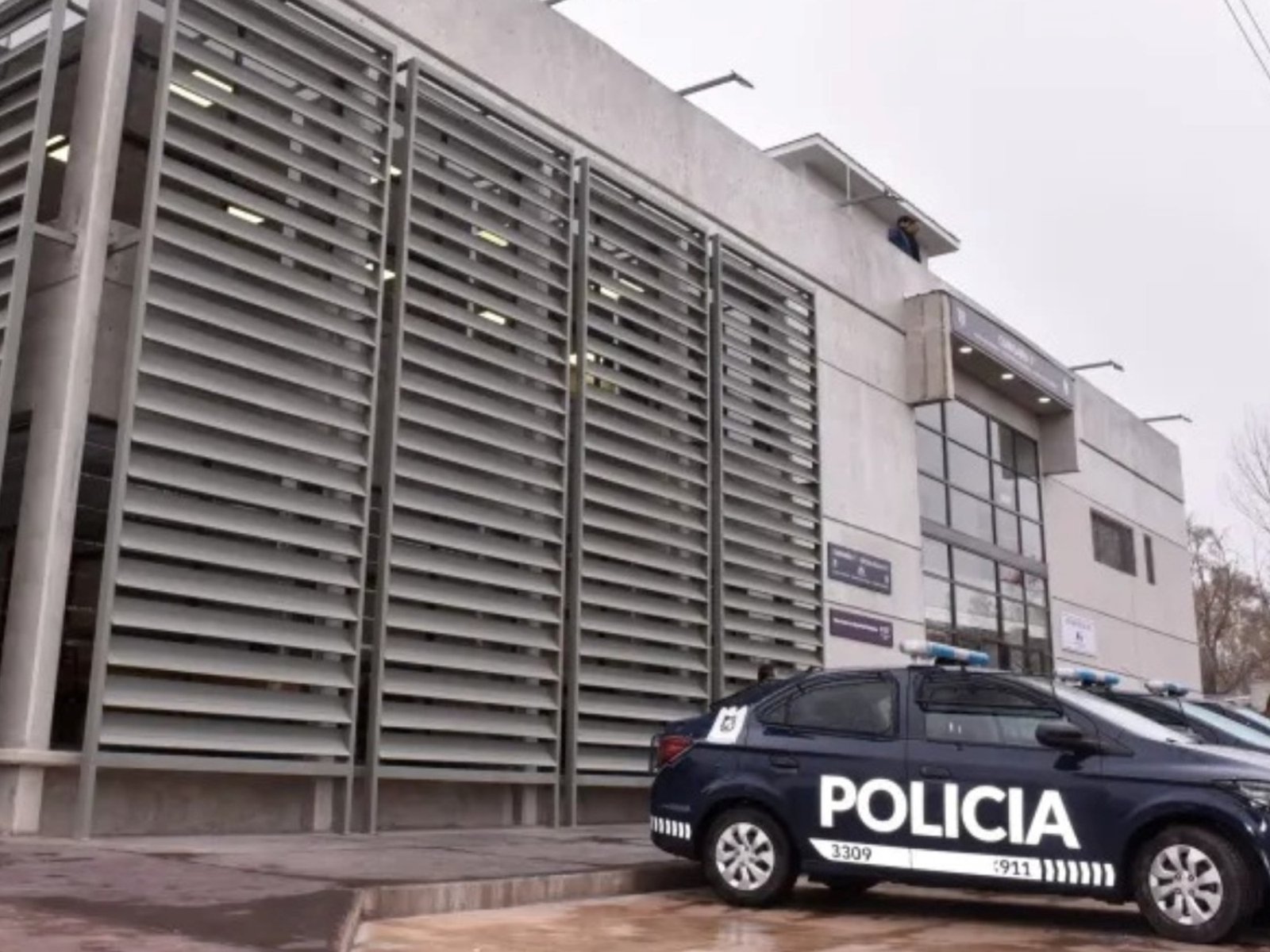 Denuncian a un policía por presunto abuso sexual a una detenida en una comisaría de Mendoza