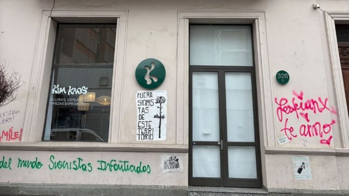 “Esta totalmente desfigurada la fachada”: el reclamo de comerciantes y vecinos tras el Encuentro Plurinacional en Córdoba