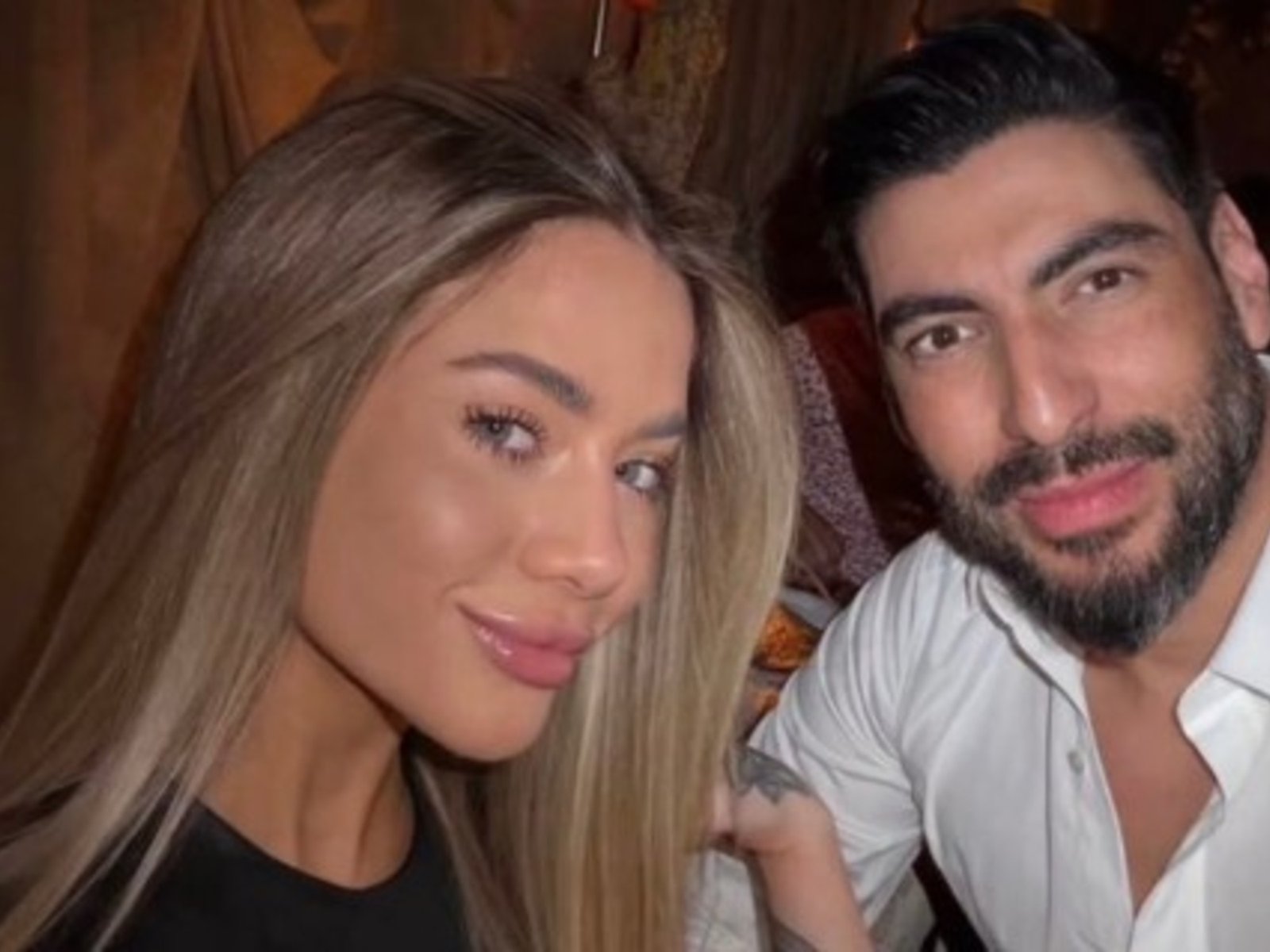 Facundo Moyano le envió a Moria Casán una foto junto a Candela Arizaga desde Madrid a pesar de la restricción de acercamiento