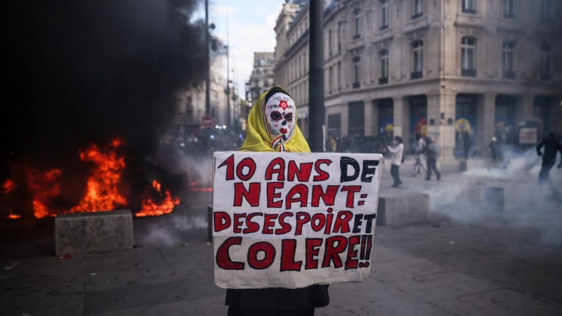 Graves disturbios en París por masivas protestas contra Macron: esperan hasta 100.000 manifestantes