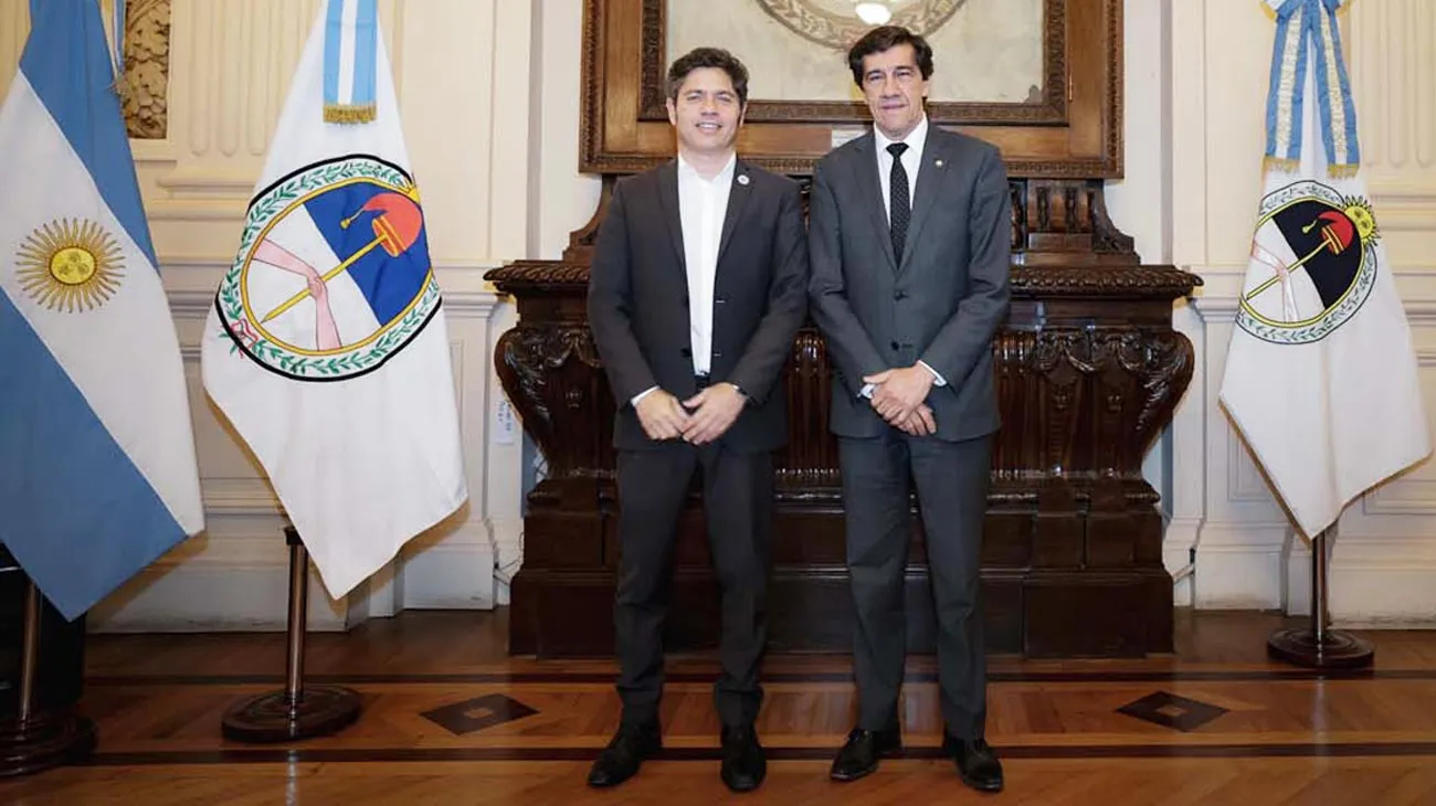 Kicillof tuvo un encuentro con el gobernador radical Carlos Sadir en Jujuy