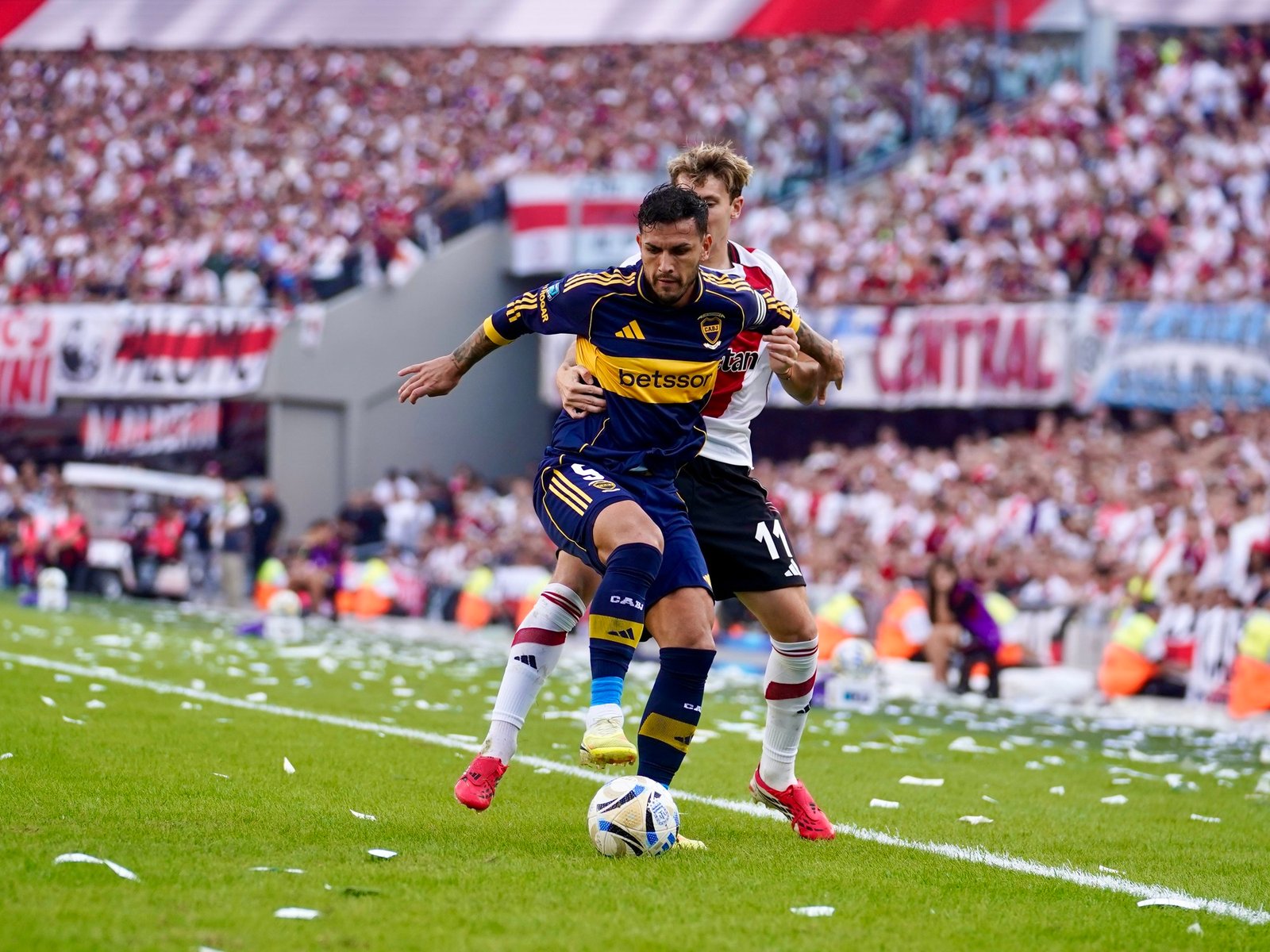 La Liga Profesional confirmó cuándo y a qué hora se jugará el Superclásico entre Boca - River e Independiente