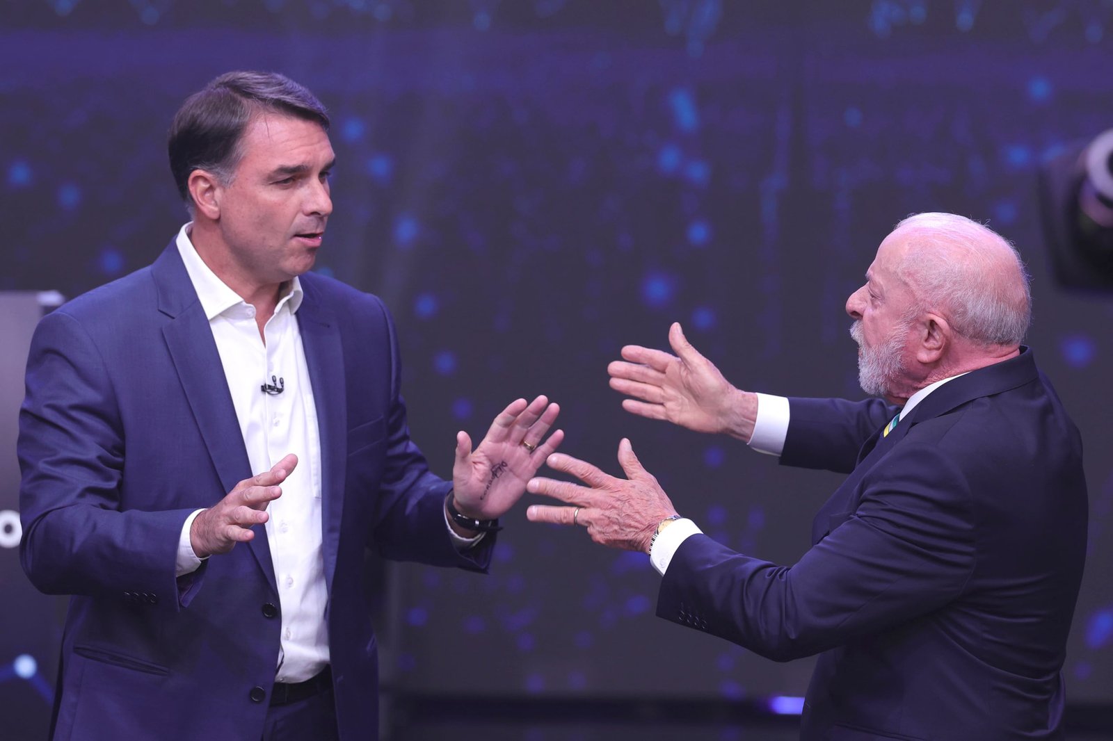 Las claves del primer debate en Brasil: un Lula tecnócrata ante un Bolsonaro provocador