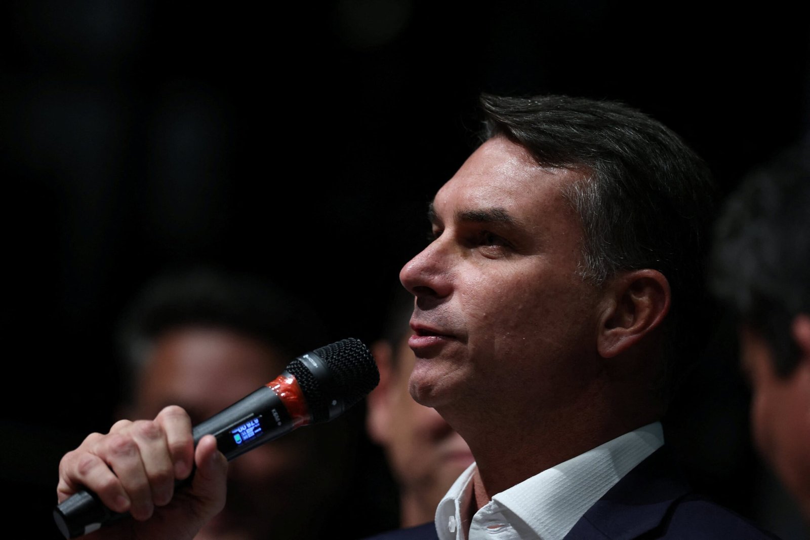 Lula roza el empate técnico con Bolsonaro en la primera encuesta tras la primera vuelta
