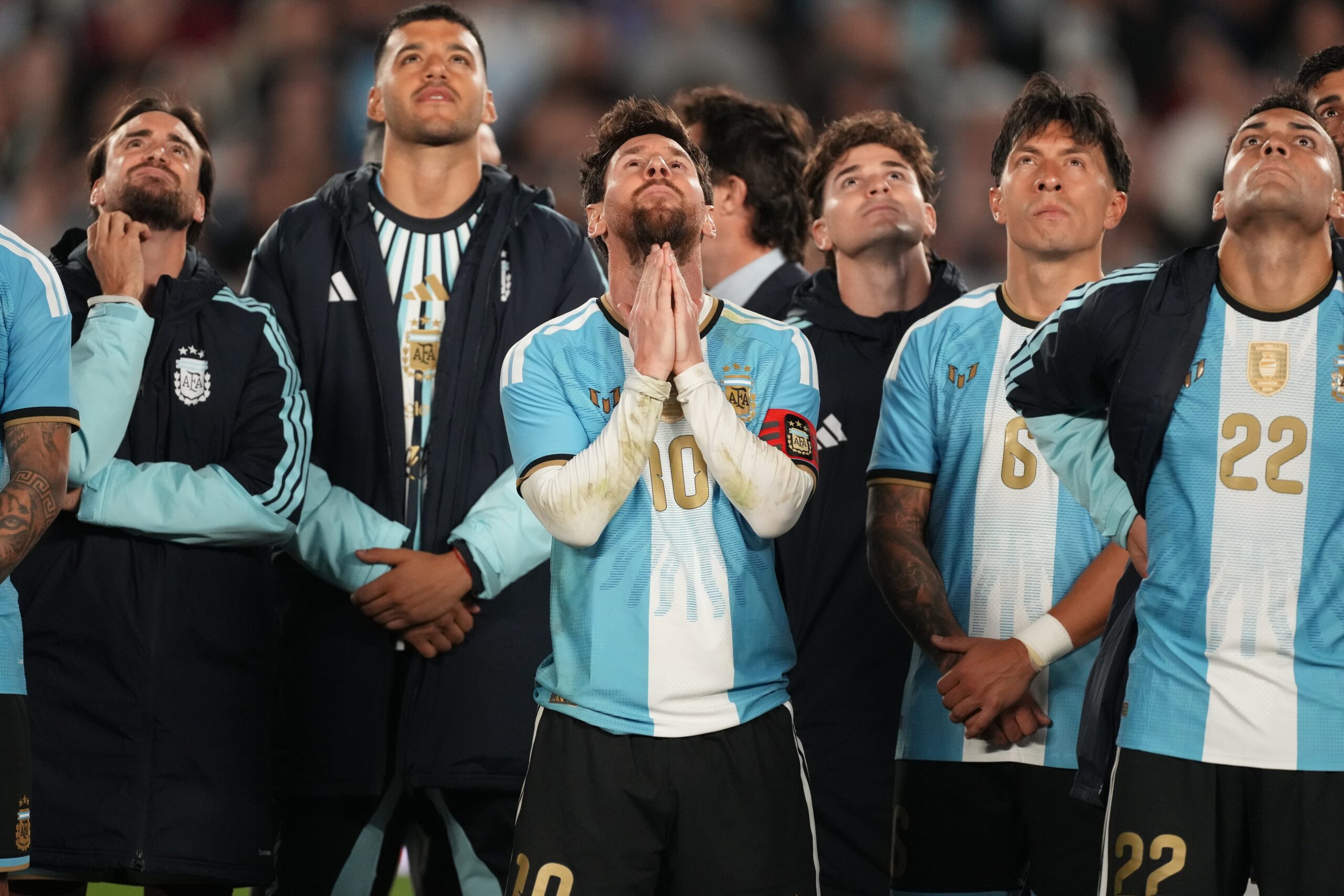 Messi se despide de la selección argentina ovacionado por una multitud: “Es el día más triste de mi carrera”