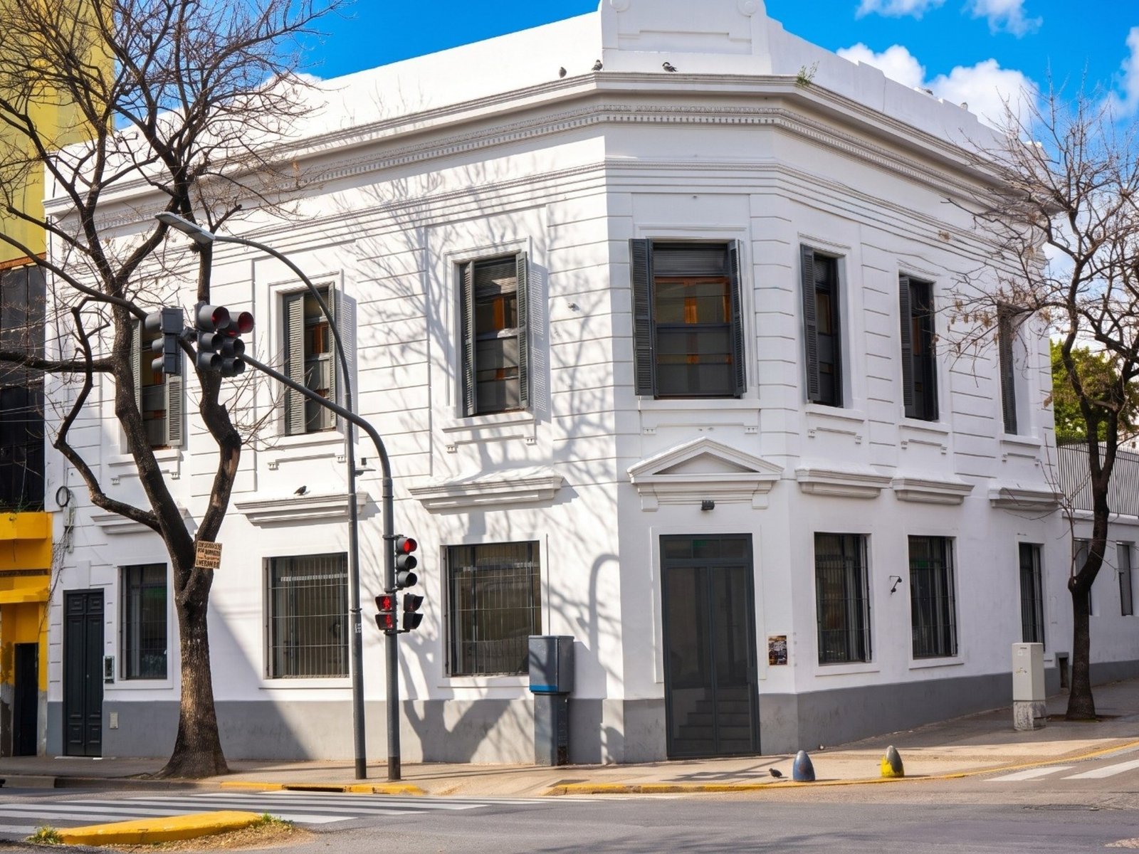 Reabre ampliada la emblemática Biblioteca Joaquín V. González de La Boca con una fiesta