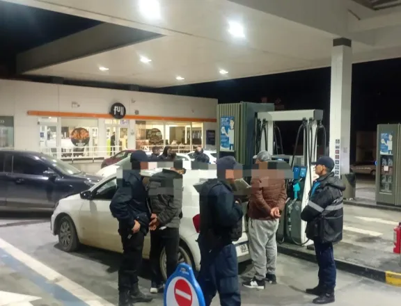 Tenía pedido de captura activo, fue localizado en una estación de servicio y quedó detenido