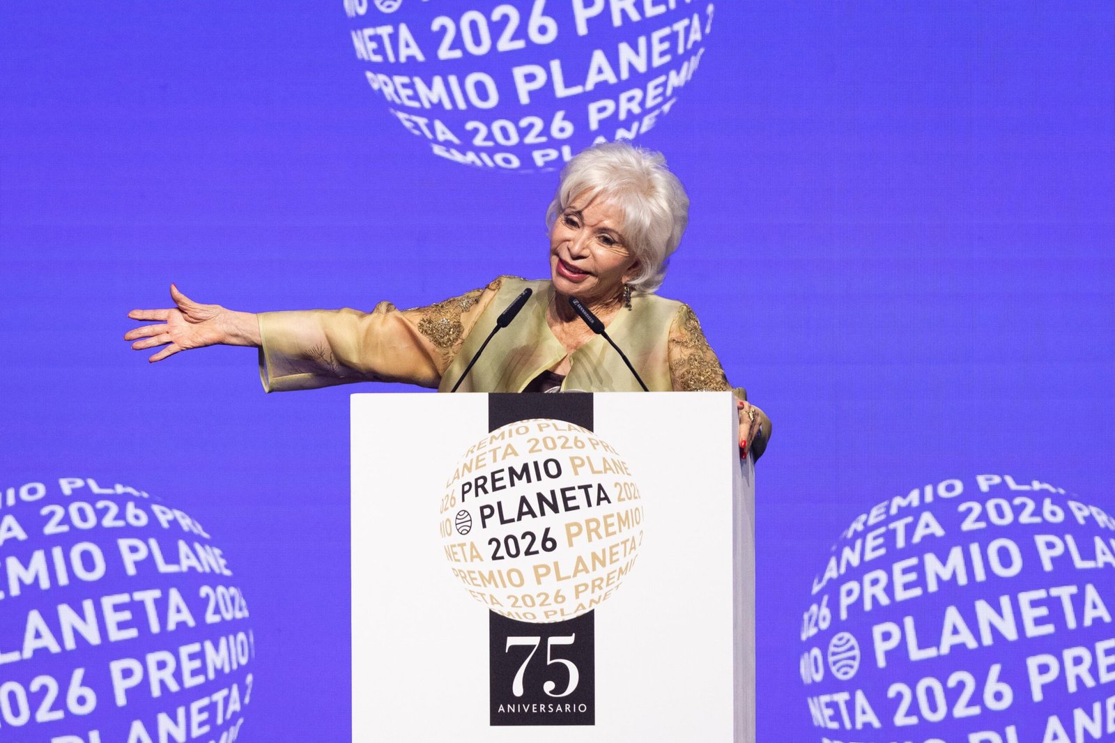 La escritora Isabel Allende gana el 75.º Premio Planeta durante la gala de entrega celebrada en la Fira de Barcelona.