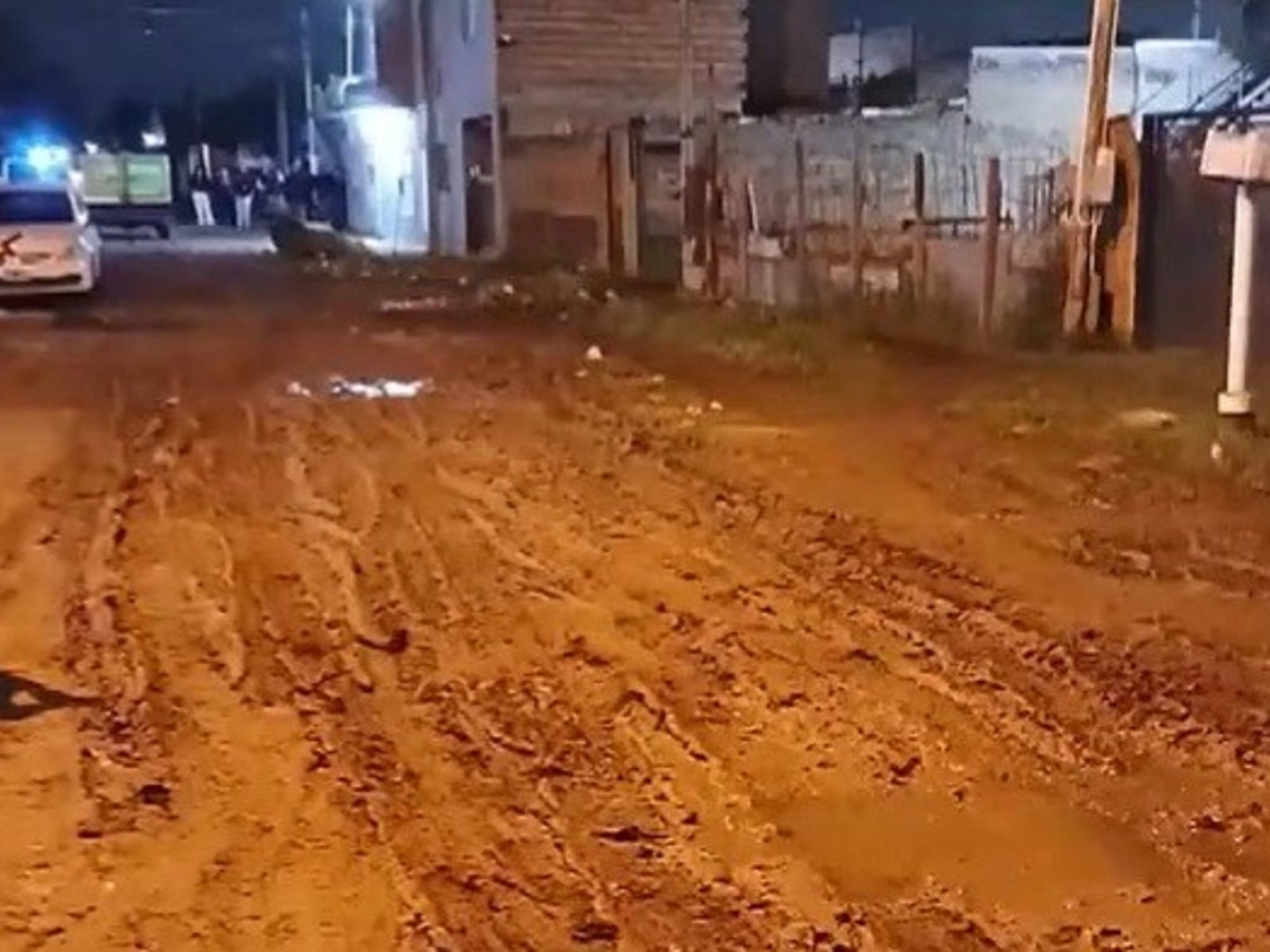 acribillan a balazos a un hombre y hay tres heridos más