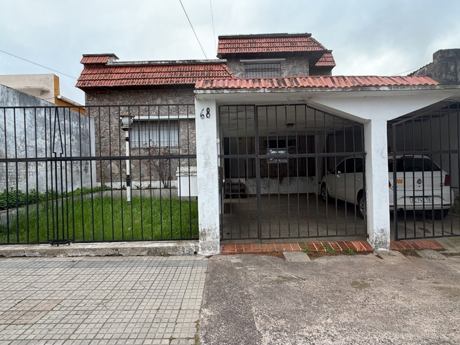 asesinó a su pareja, se llevó a su hijo a otra provincia y se entregó tres días después