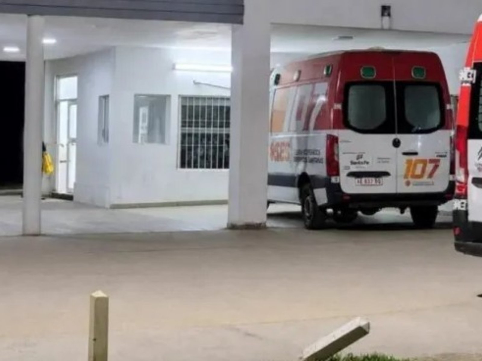 discutieron, un motociclista pateó a un jubilado y la víctima murió al caer al piso