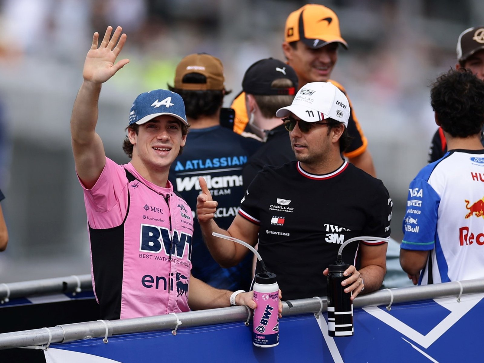 el toque con Lindblad en plena remontada lo sacó del Gran Premio de Estados Unidos