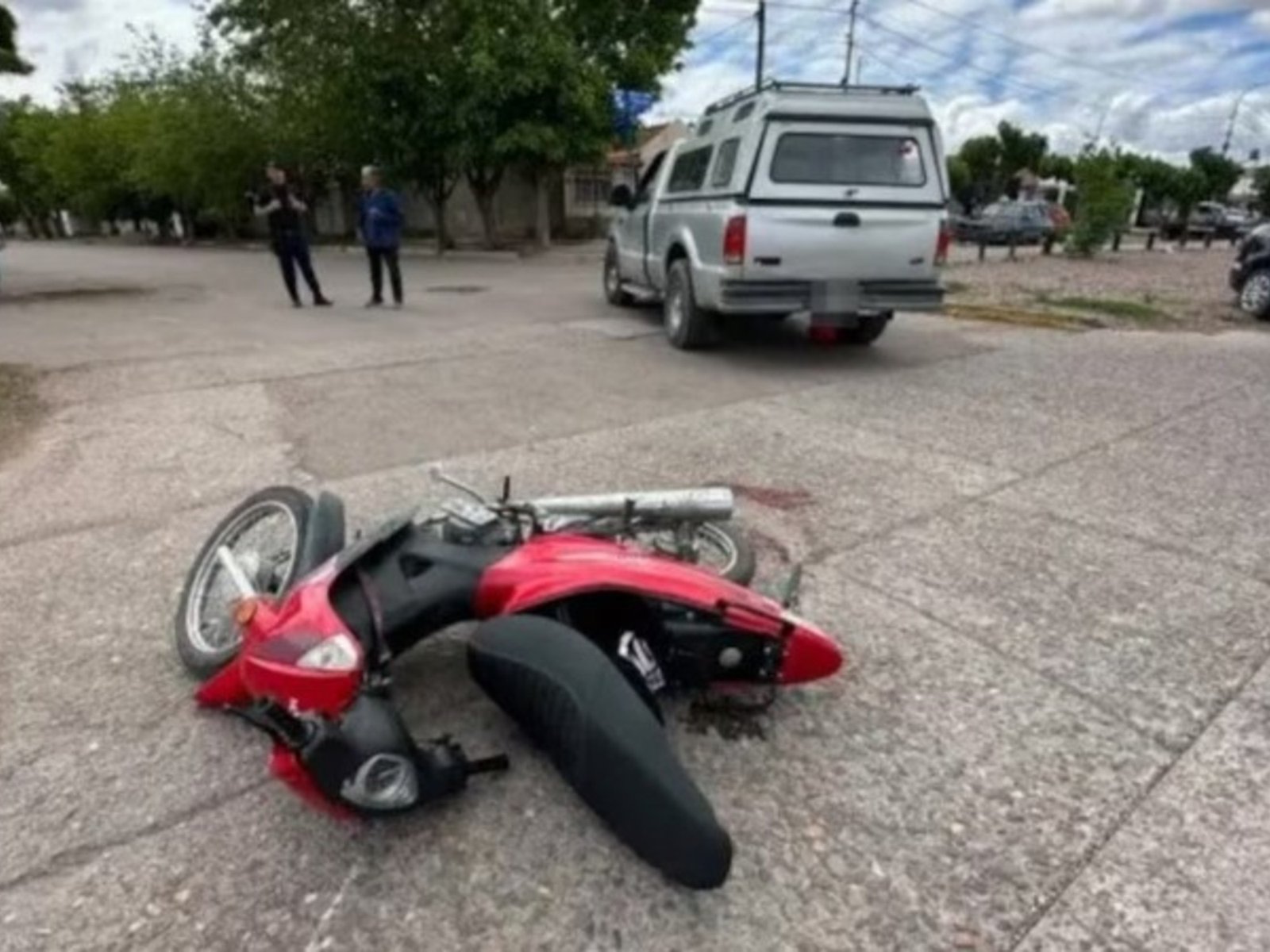murió una nena de ocho años que viajaba en moto con su madre tras chocar contra una camioneta